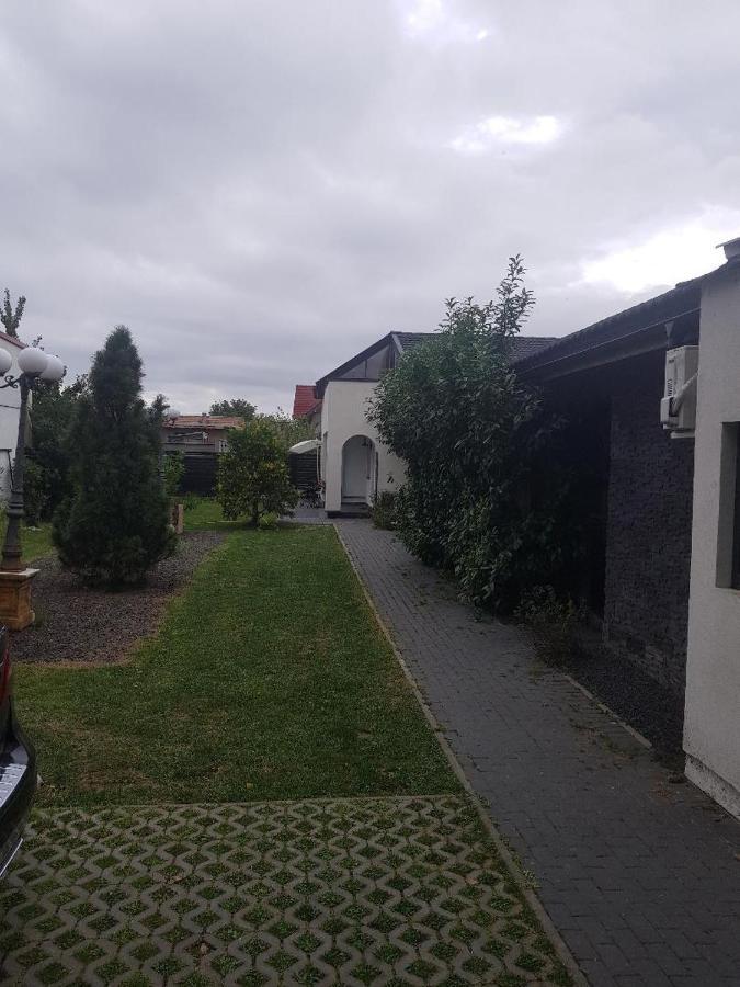 Pensiune Arada Bagian luar foto